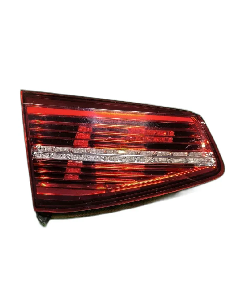 Left Tail light