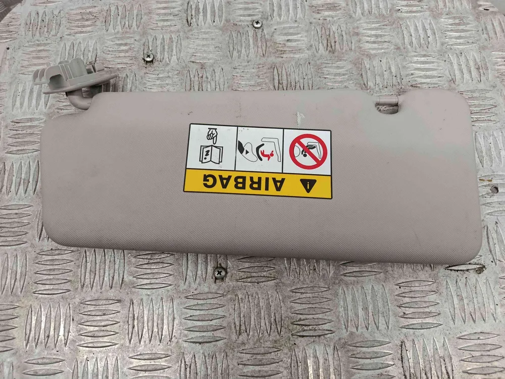 Left Sun Visor
