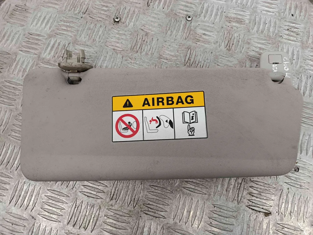 Right Sun Visor