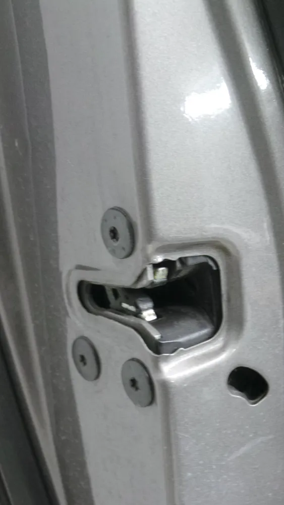 Fechadura / Fecho Porta Trás Esquerdo