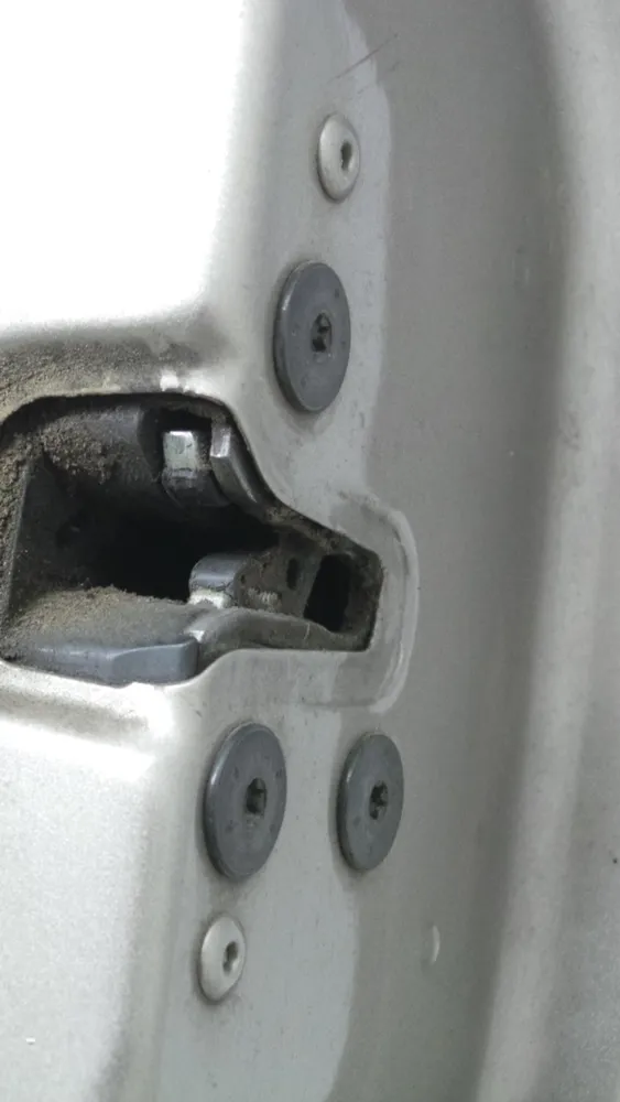 Fechadura / Fecho Porta Trás Direito