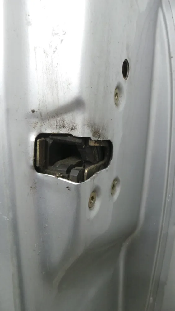 Fechadura / Fecho Porta Direito