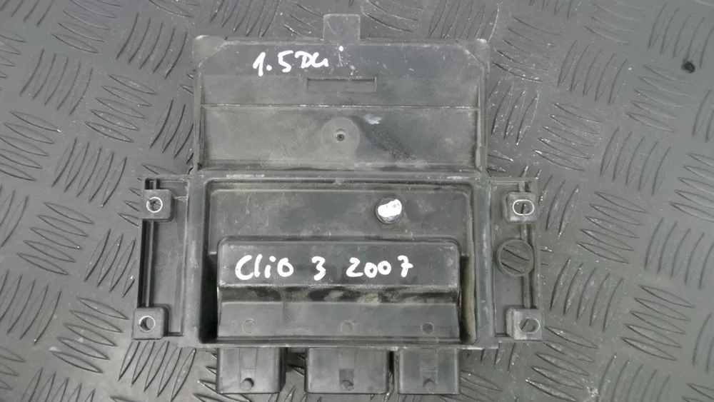 Motor control unit / ECU