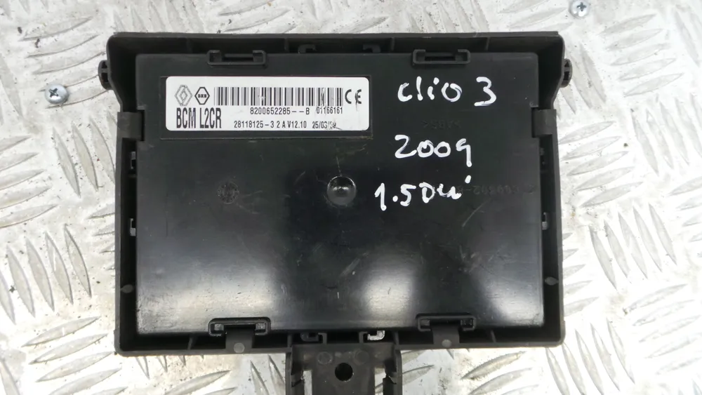Fuse box / SAM / BSI
