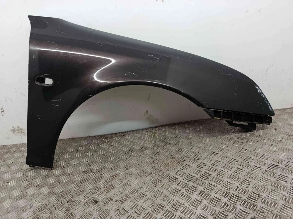 Right fender