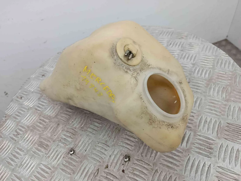 Windshield washer tank