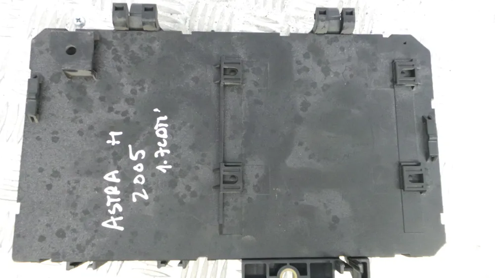 Fuse box / SAM / BSI