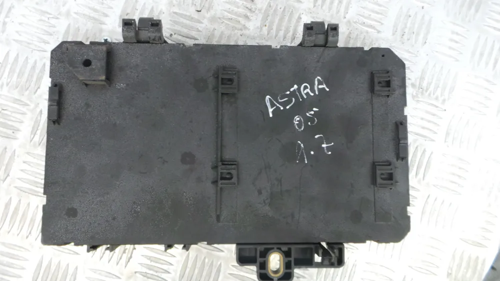 Boîte de fusibles / SAM / BSI