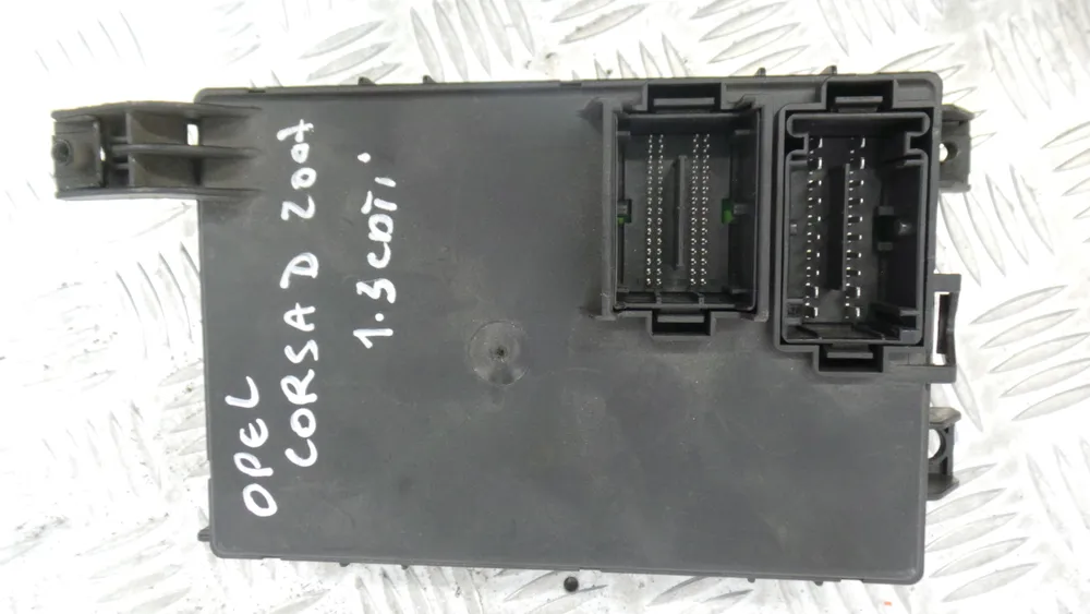 Fuse box / SAM / BSI