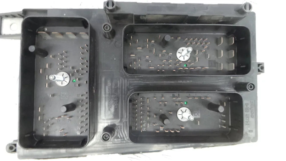 Fuse box / SAM / BSI