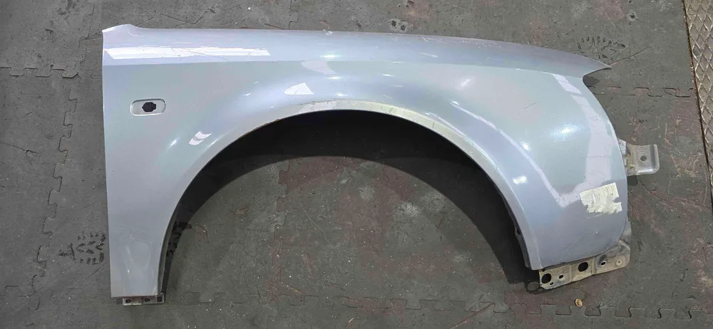 Right fender