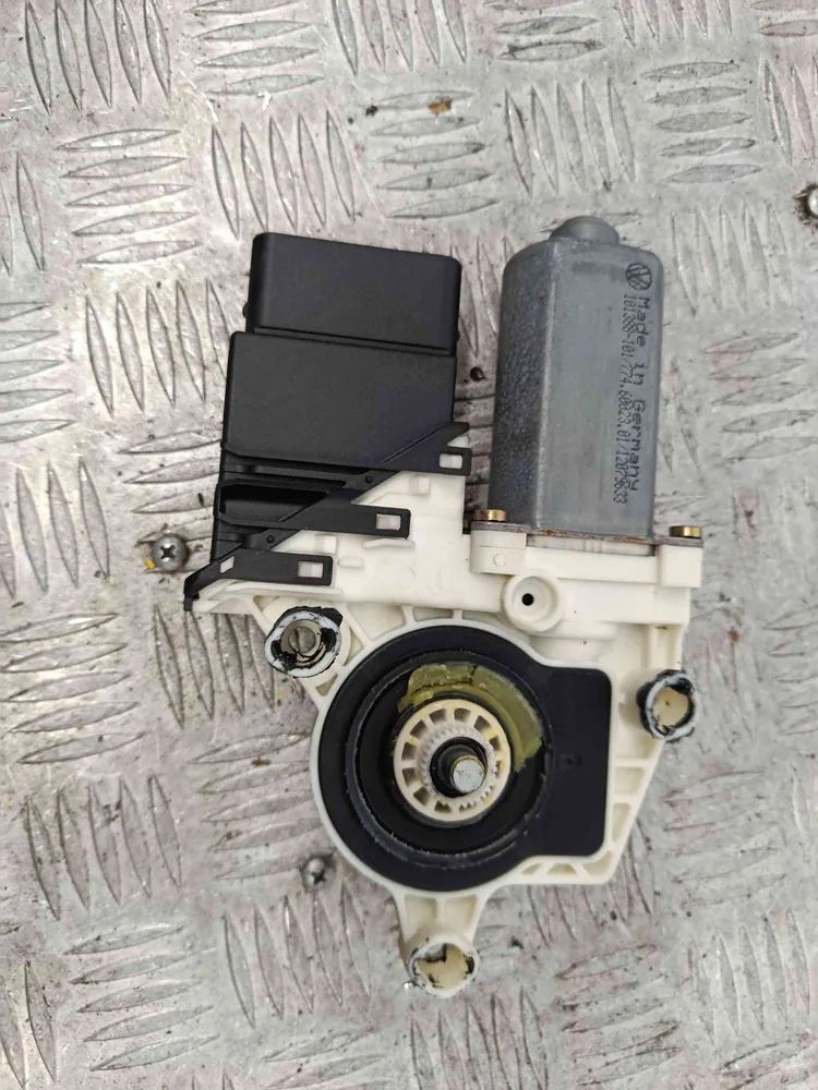Motor Vidro Trás Direito