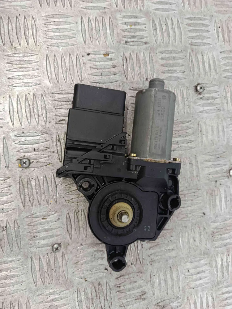 Motor Vidro Trás Direito