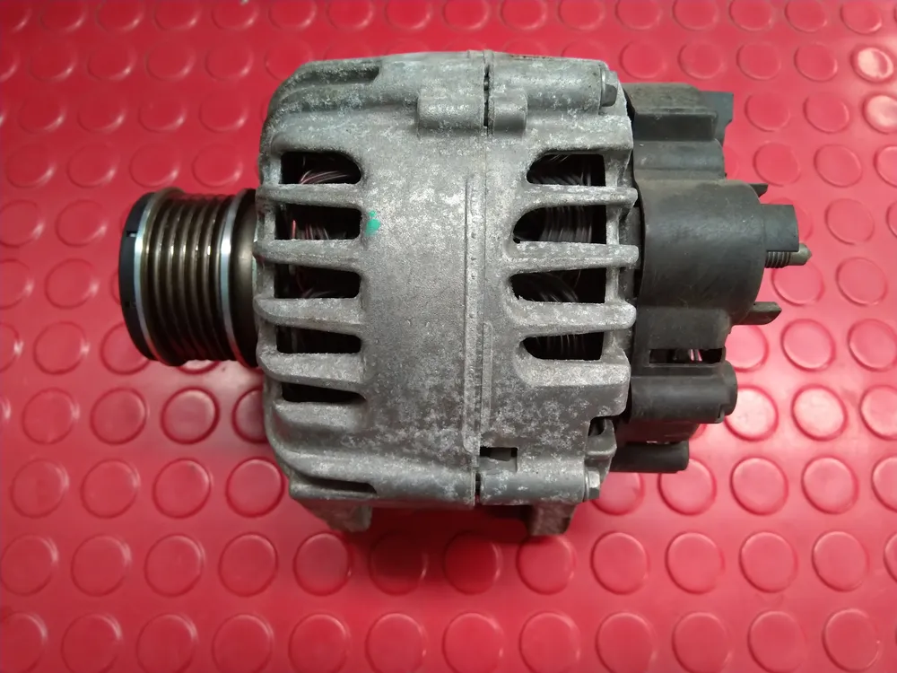 Alternador
