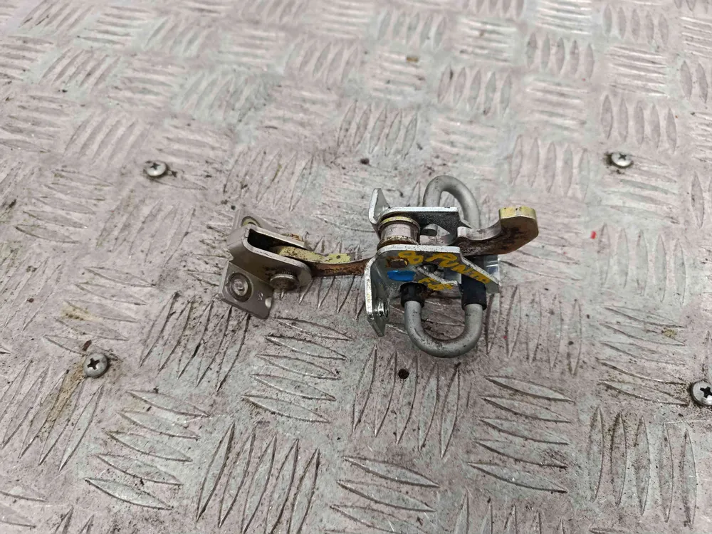 Limiteur de porte Avant Gauche