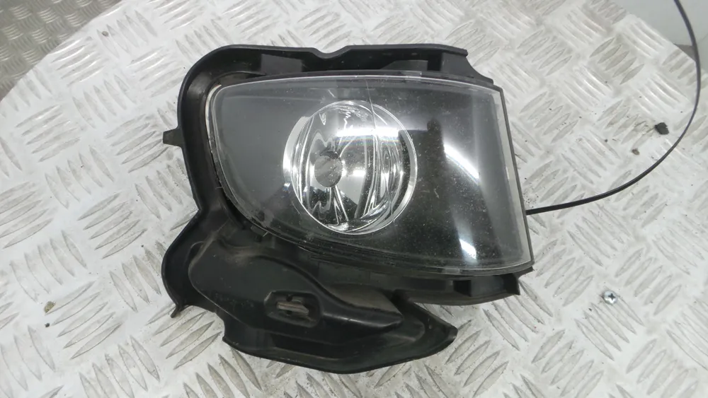 Farol Nevoeiro Frente Direito