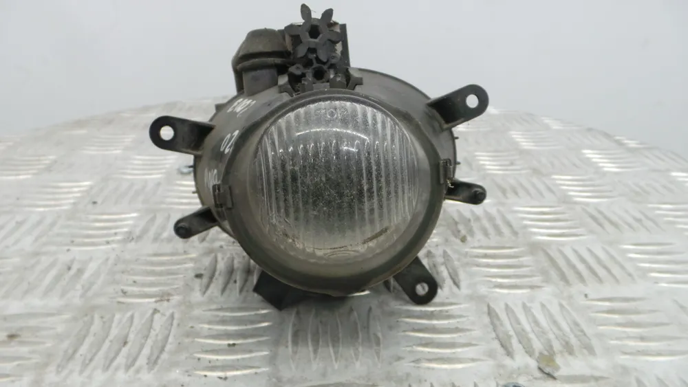Farol Nevoeiro Frente Direito