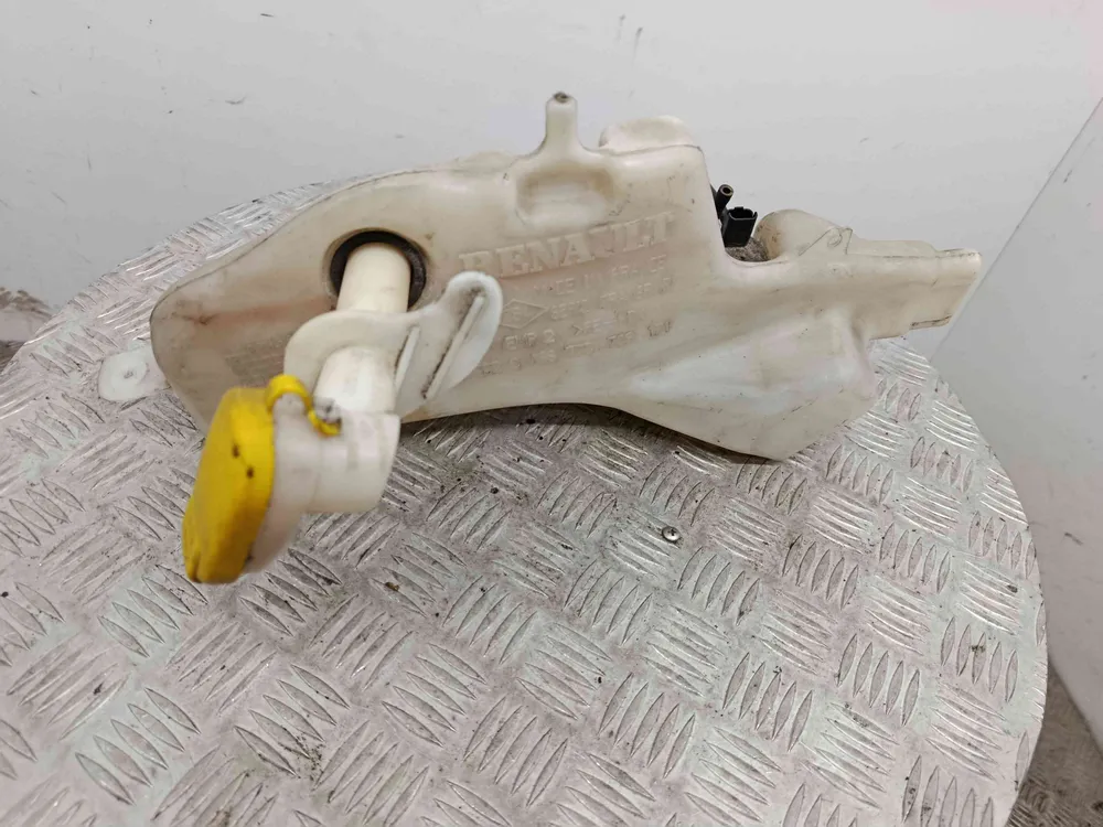 Windshield washer tank