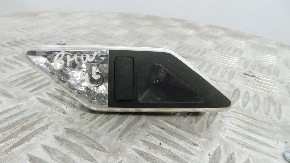 Front seat light