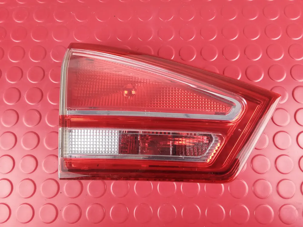 Right Tailgate light