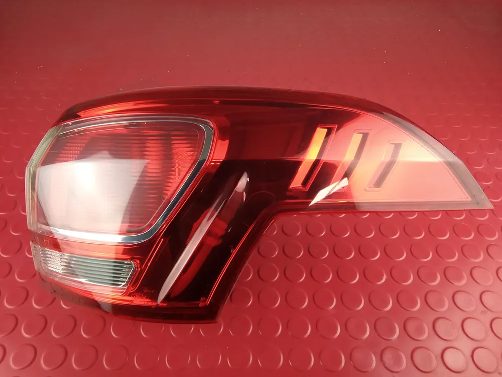 Right Tail light