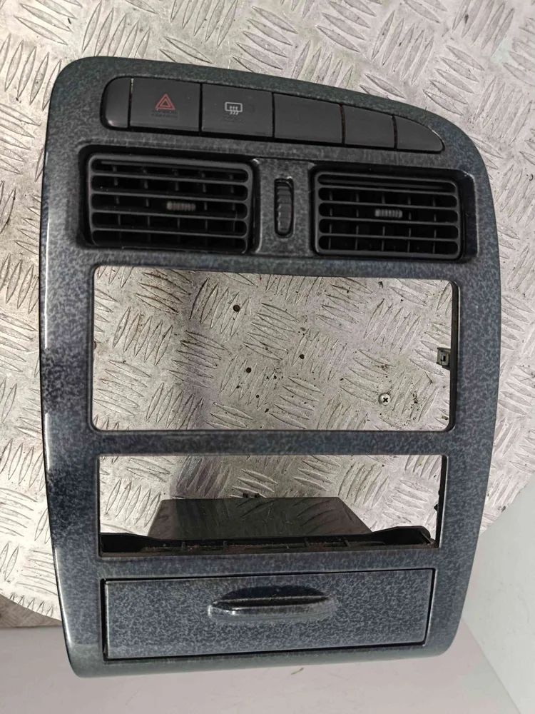 Moldura consola central / radio / aro