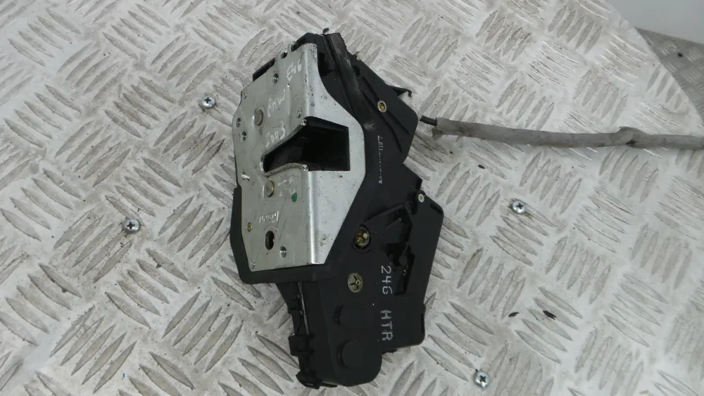 Fechadura / Fecho Porta Trás Direito