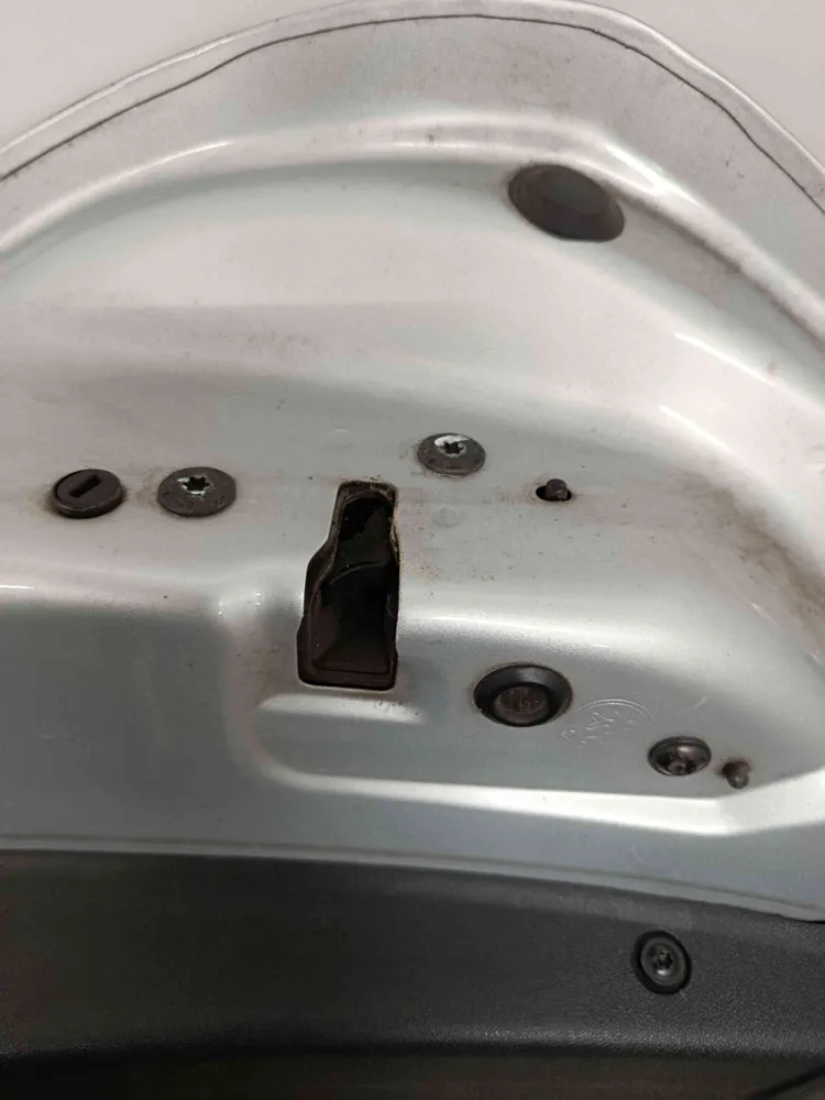 Fechadura / Fecho Porta Trás Esquerdo