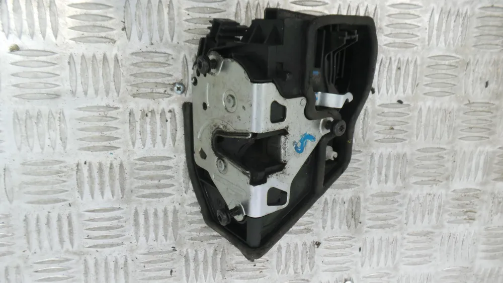 Fechadura / Fecho Porta Trás Direito