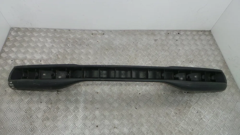 Front bumper reinforcement