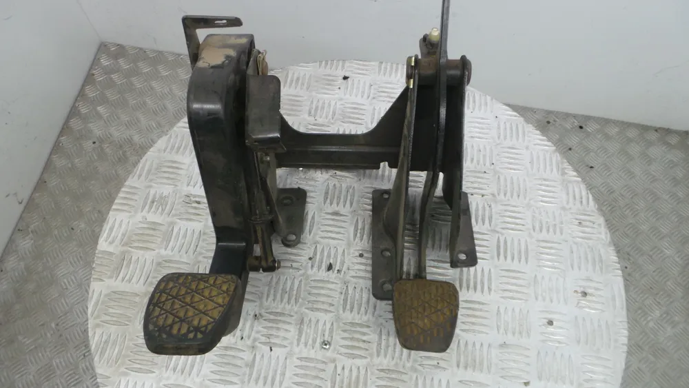 Pedal da Embraiagem