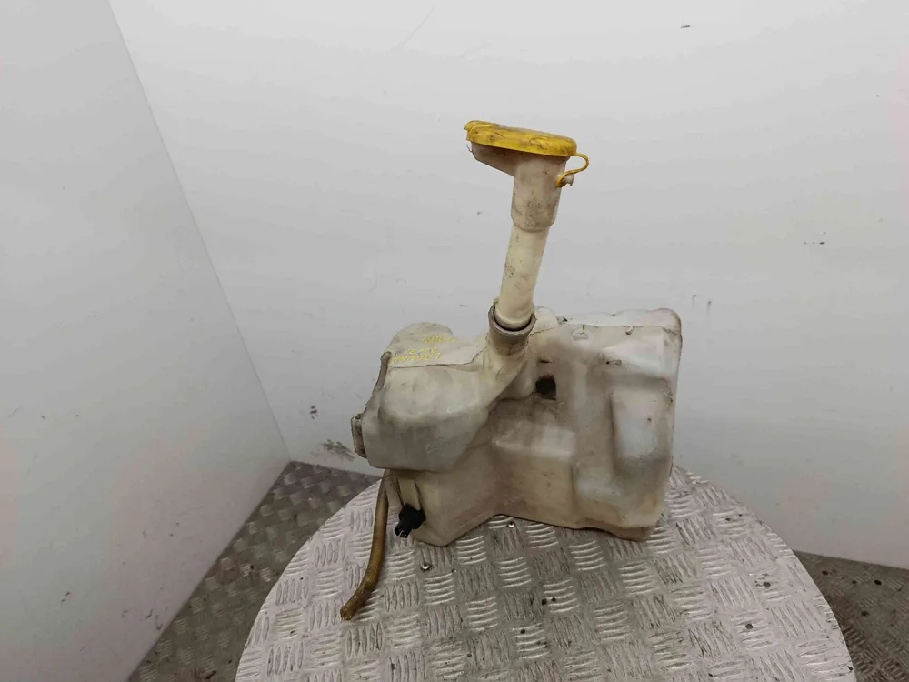 Windshield washer tank