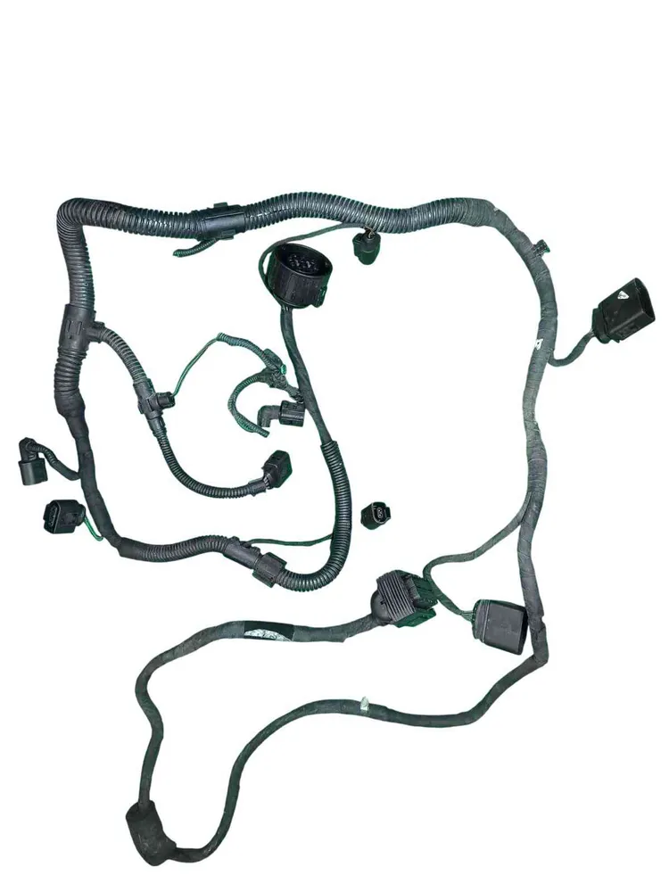 Engine electrical installation / engine wiring