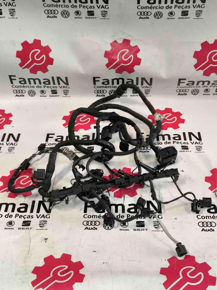 Engine electrical installation / engine wiring