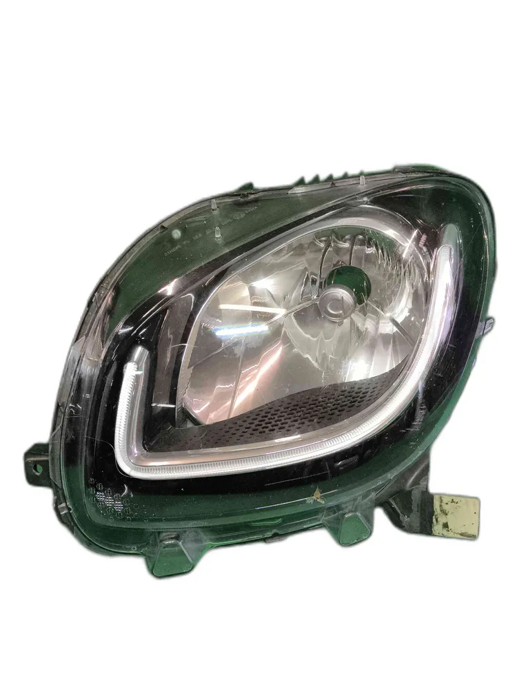 Ótica / Farol Esquerdo