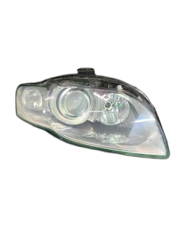 Ótica / Farol Direito - AUDI A4 B7