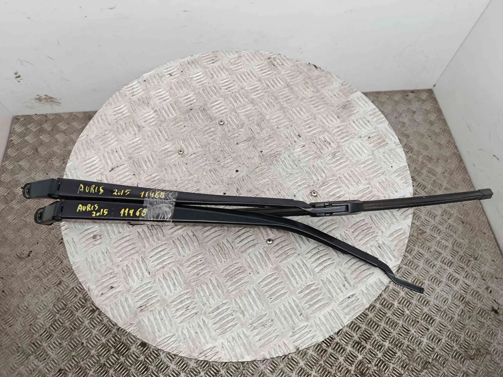 Haste / Braço de Escova Limpa Vidros Frente Esquerdo