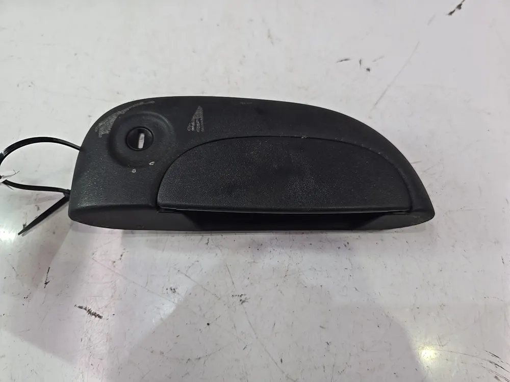 Puxador de Porta Frente Esquerda