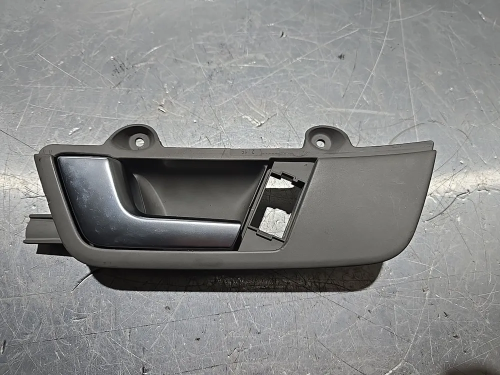 PUXADOR PORTA INTERIOR FRT ESQ