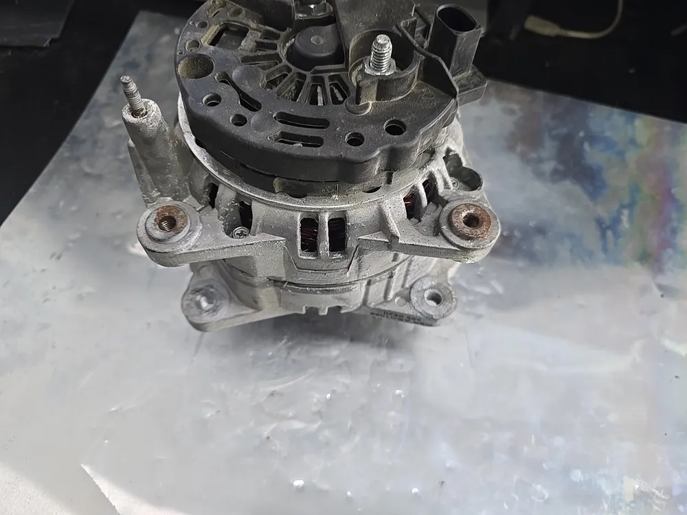 Alternador