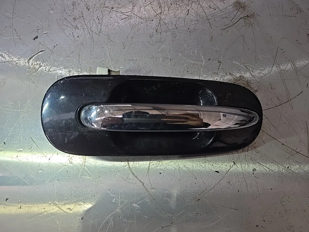 Puxador de Porta Frente Direita