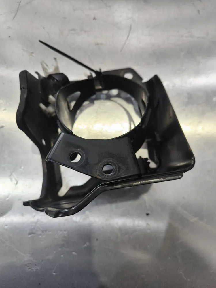 SUPORTE DO FILTRO DE COMBUSTÍVEL