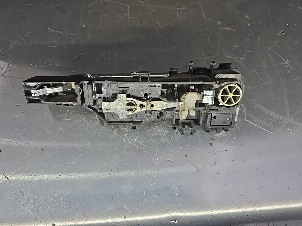 Puxador de Porta Frente Direita