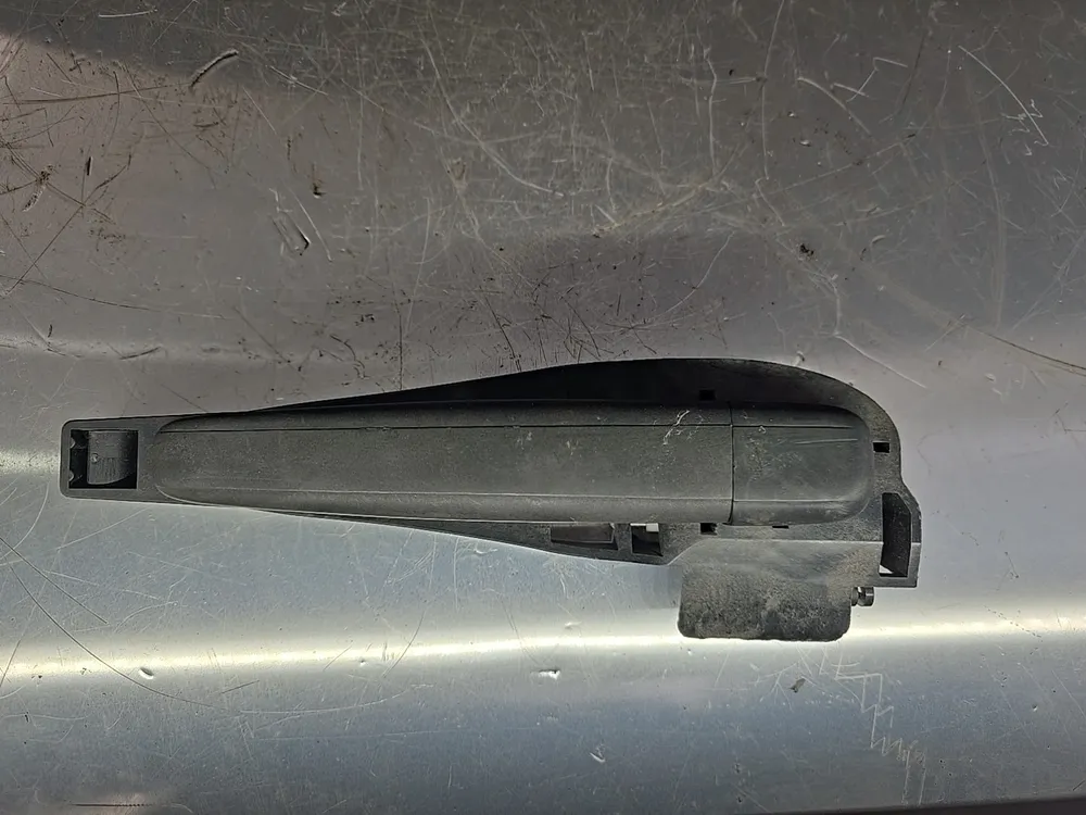Puxador de Porta Frente Direita
