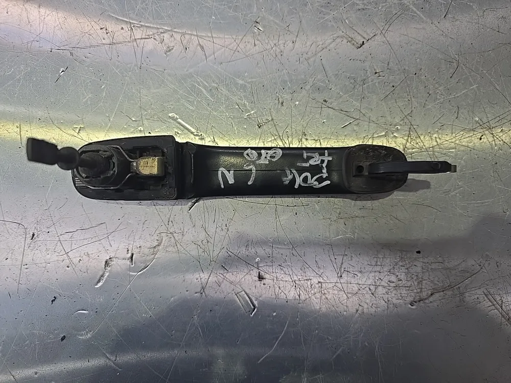 Puxador de Porta Frente Direita