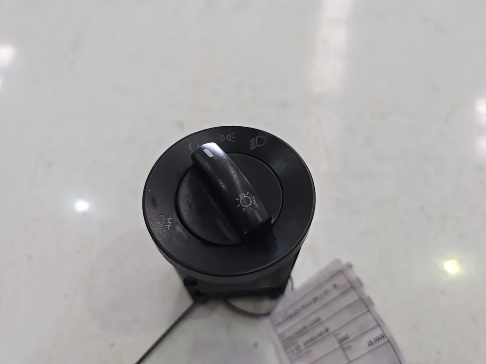 COMUTADOR LUZES 