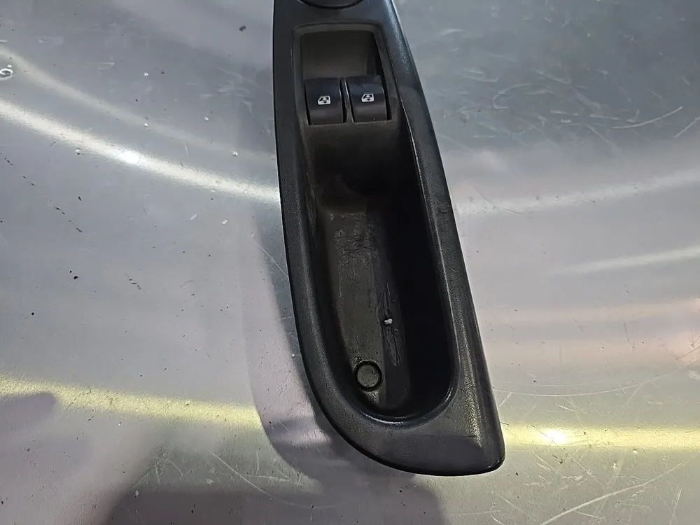 CONSOLA C/BOTÕES DOS VIDROS ELÉTRICOS