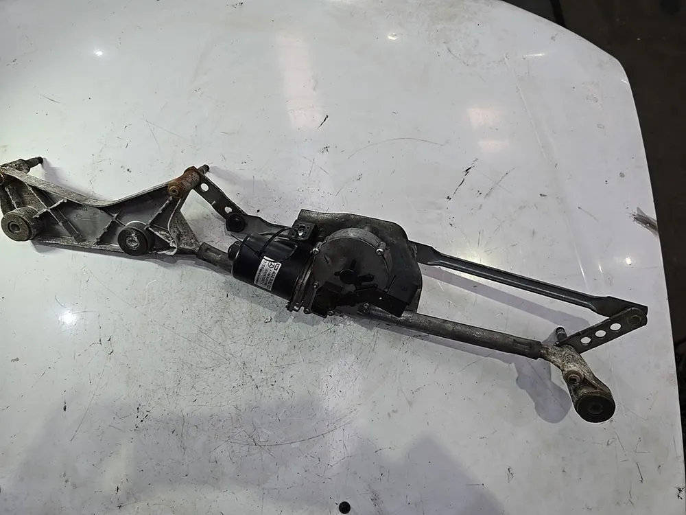 MOTOR LIMPA VIDROS FRENTE