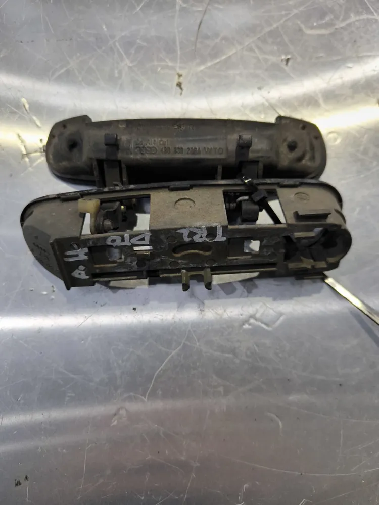 Puxador de Porta Trás Direita