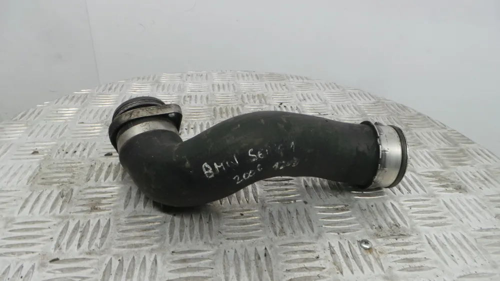 Intercooler pipe